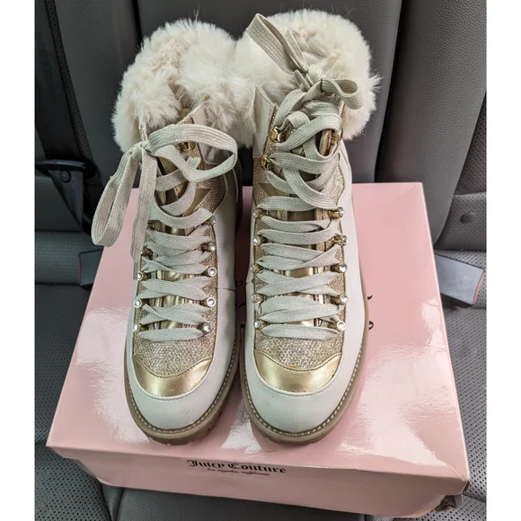 🔒SOLD🔒 Juicy Couture | Indulgence White & Gold Hiking Boots | GUC - Picture 4 of 9